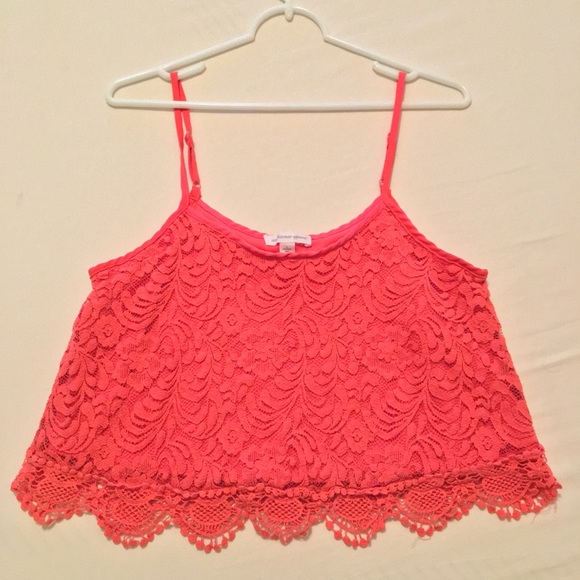 Ambience crop - Picture 1 of 2